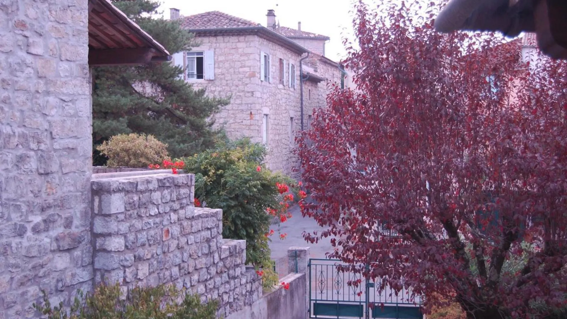 Mas Dumas - Maison De Village En Pierre Chandolas France